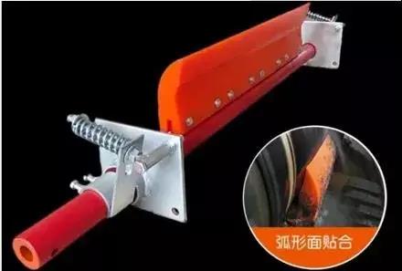 皮帶機(jī)清掃器刮不干凈，回程帶料怎么辦？